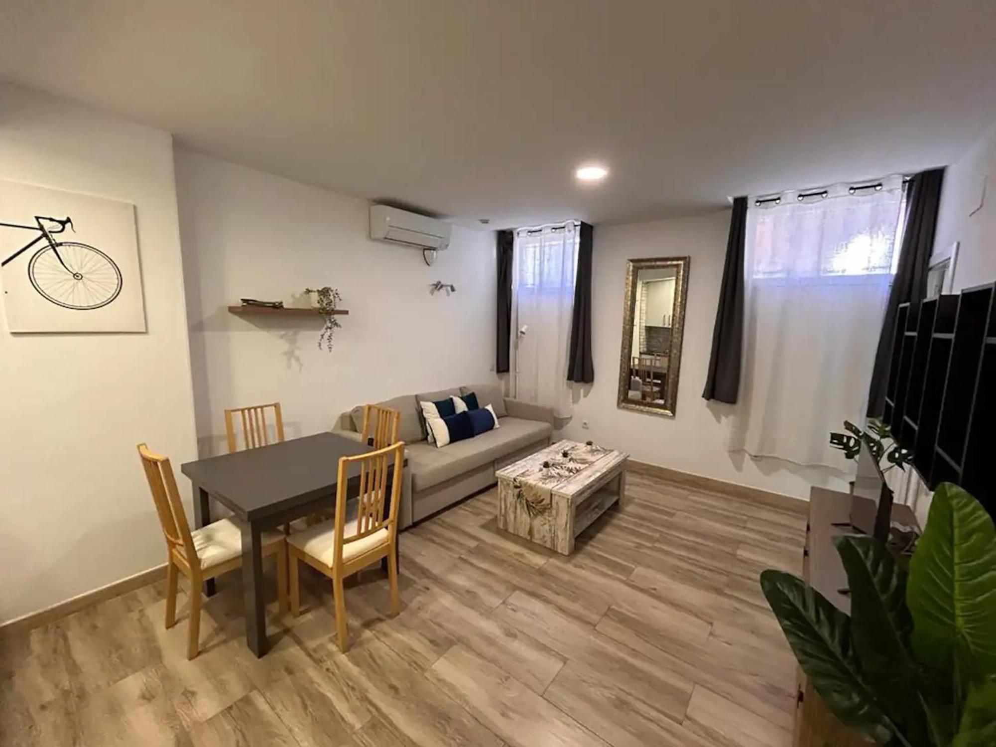 Charming Rio Manzanares Appartement Madrid Buitenkant foto