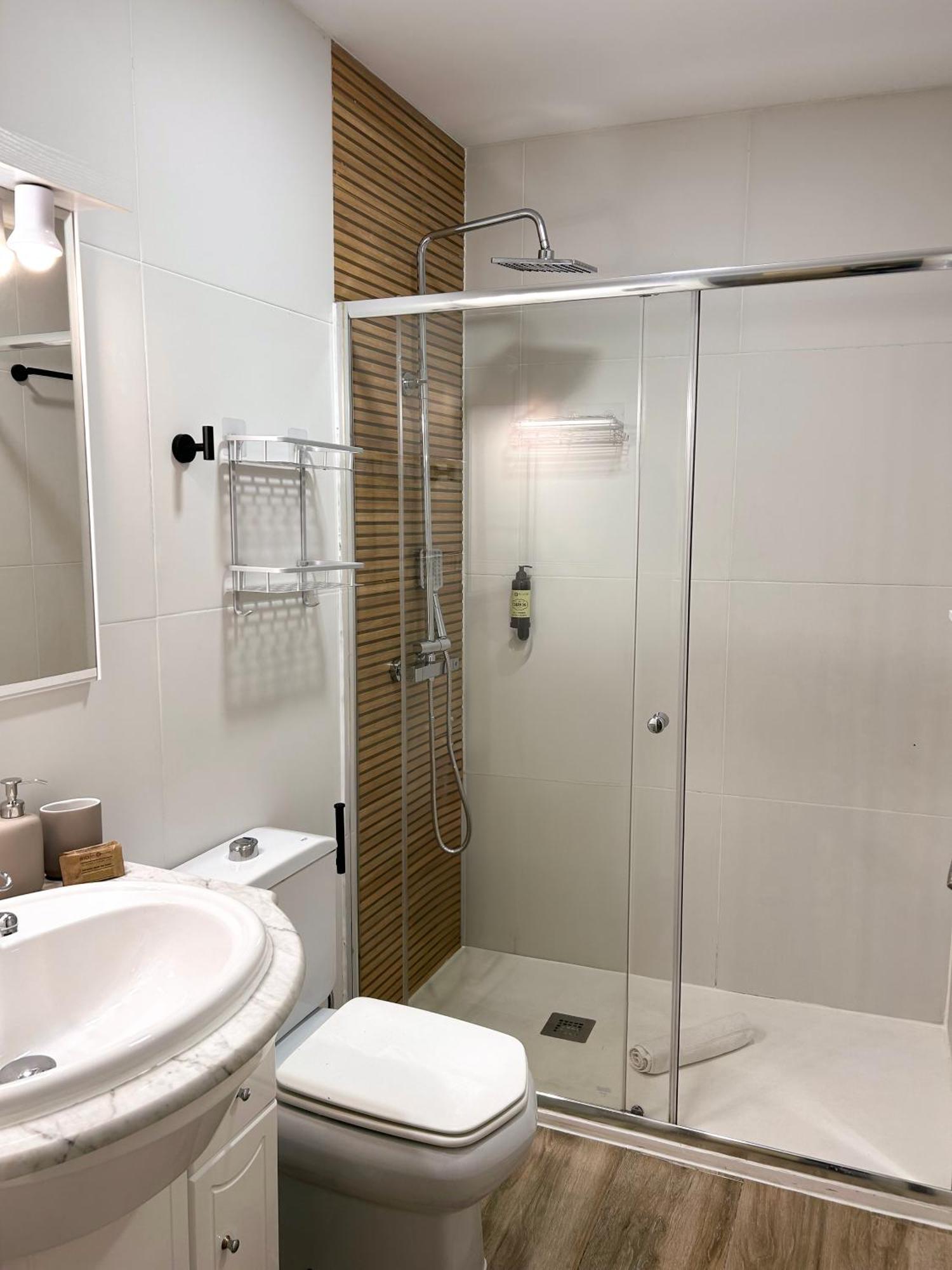 Charming Rio Manzanares Appartement Madrid Buitenkant foto